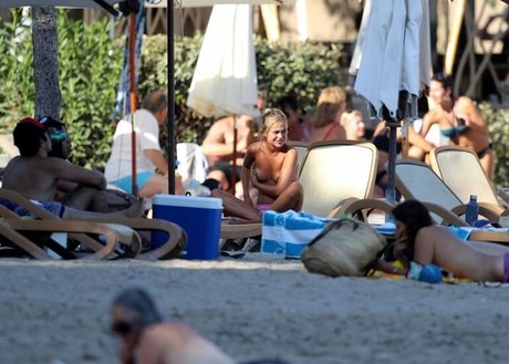 Amelia Windsor perfekte hd bild