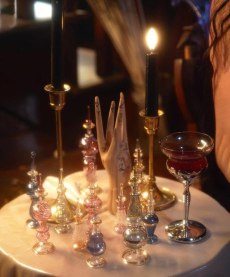 Emma Karla Peet erwachsene hübsche archiv