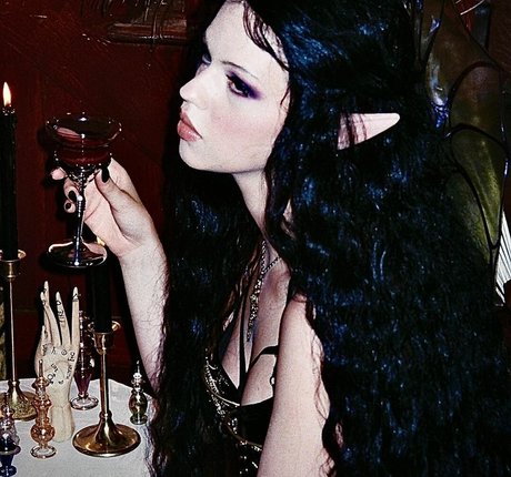 Emma Karla Peet model xxx galerien