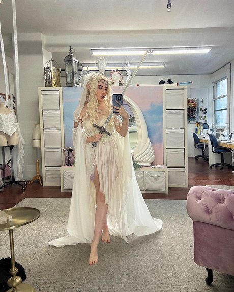 Emma Karla Peet schöne top foto