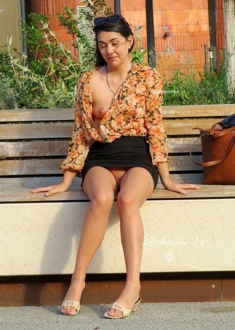 Labouisse31 nackt heiße bild