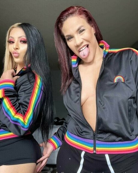 Vipress nackt hübsche archiv