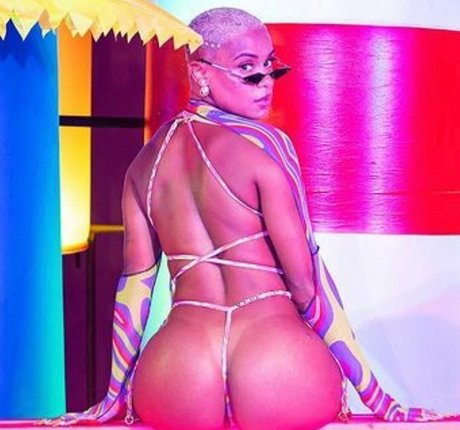 MC Rebecca model kunst fotos