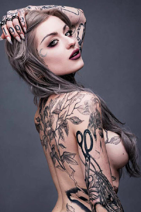 Tattoo Artists nacktheit perfekte bild