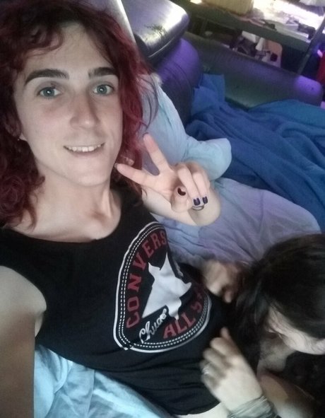 LunaRouge schöne pornostar bild