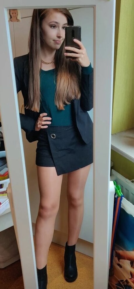 Veerle Vermeer hd sexy bild