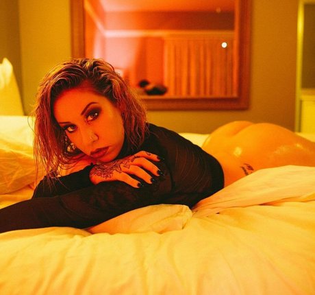 Lexi Layne xxx schöne galerie