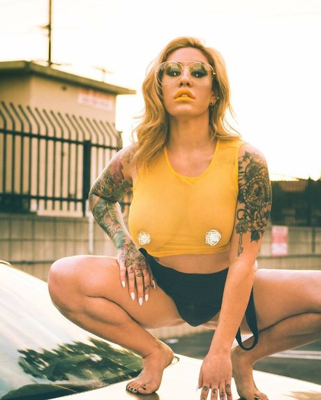 Lexi Layne nackt pornographische bilder