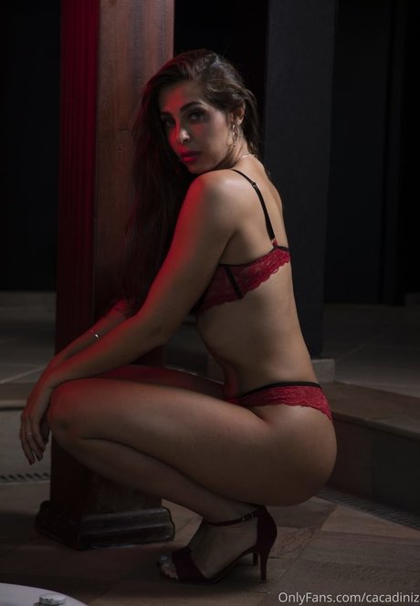 Caca Diniz exklusive nacktheit bild