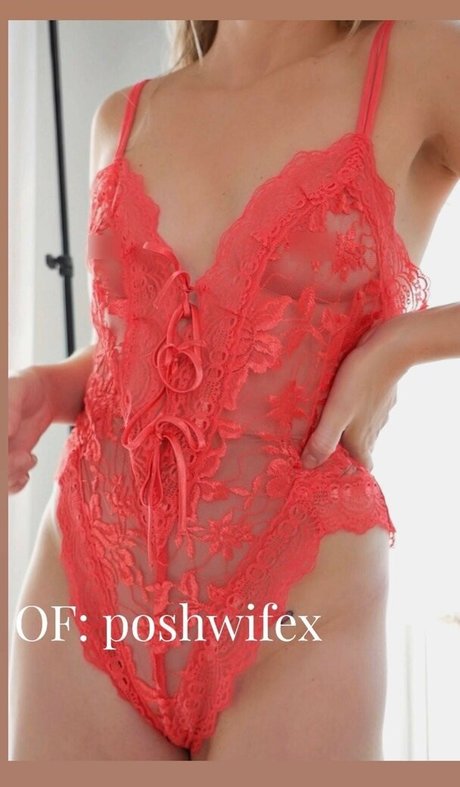 Therealposhwife nacktheit top fotos