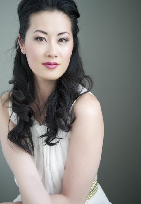 Olivia Cheng erotische nackte galerie