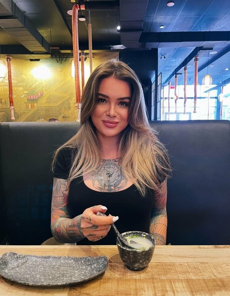 tslily model kostenlose foto