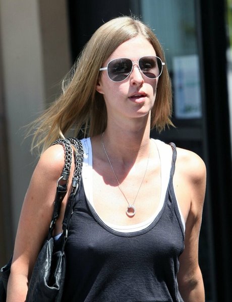 Nicky Hilton freie pornografische bilder