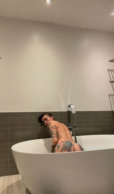 Charlieshe kunst erwachsene galerie