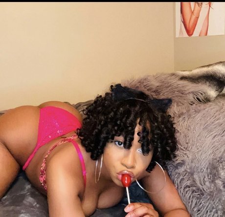 Chanelsopretyy pornostar erotische galerie