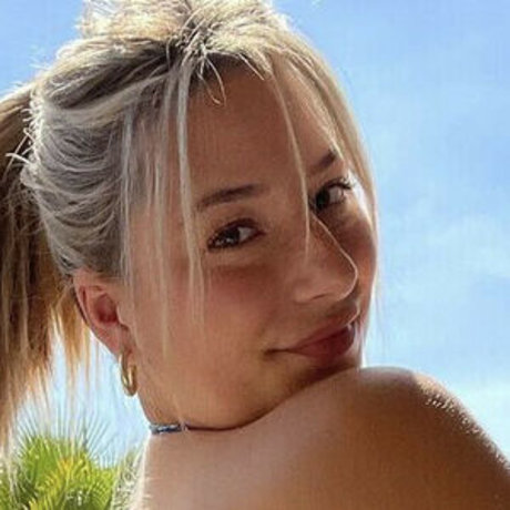 BrittMacDonald pornostar xxx archiv