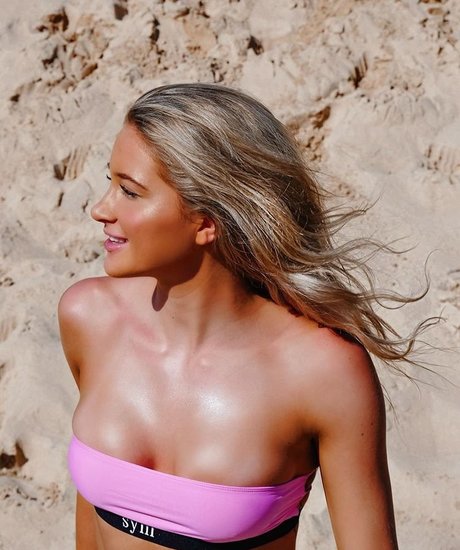 Lily Bowman erwachsene nackten bild