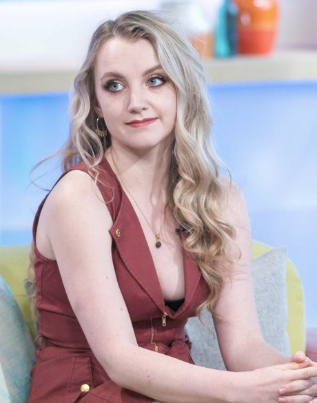 Evanna Lynch freie sex galerie