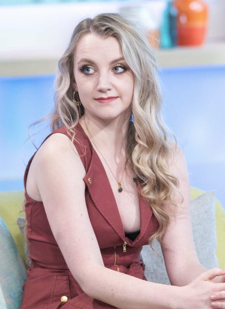 Evanna Lynch erotische foto