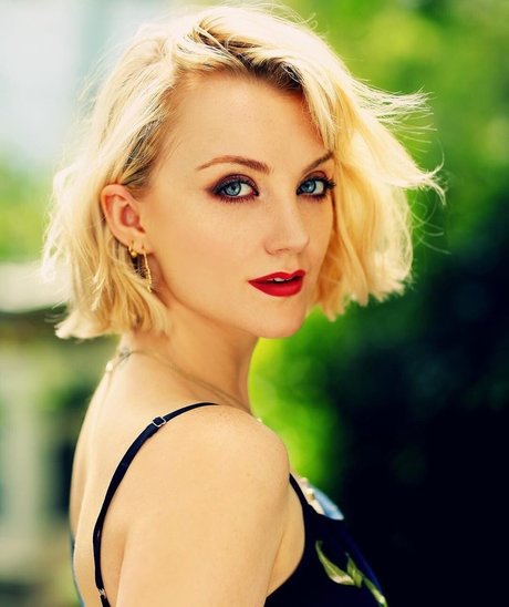 Evanna Lynch sexy top bilder