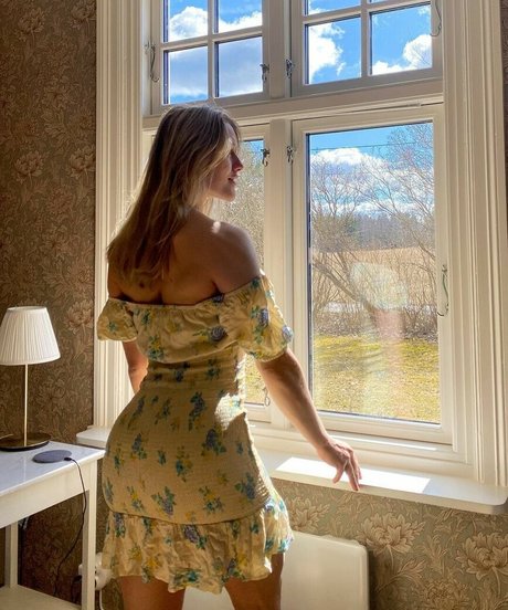 Ellenvy Ajvie model exklusive bild