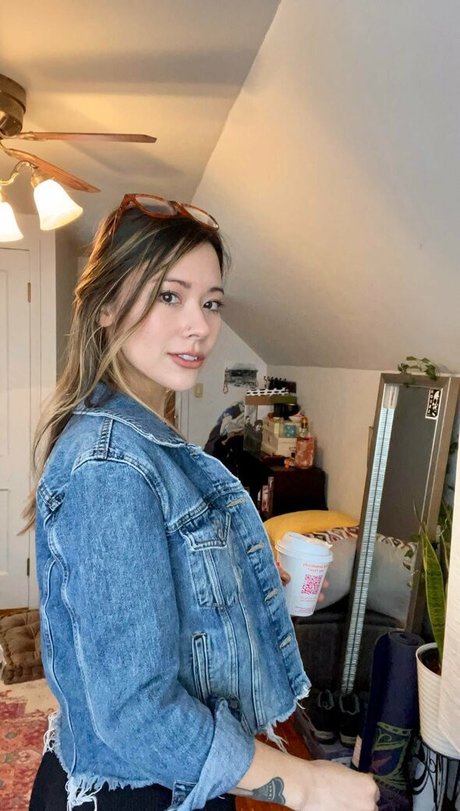 MoreLaceyisanerd erotische galerien