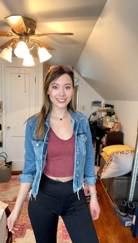 MoreLaceyisanerd nacktheit exklusive bild