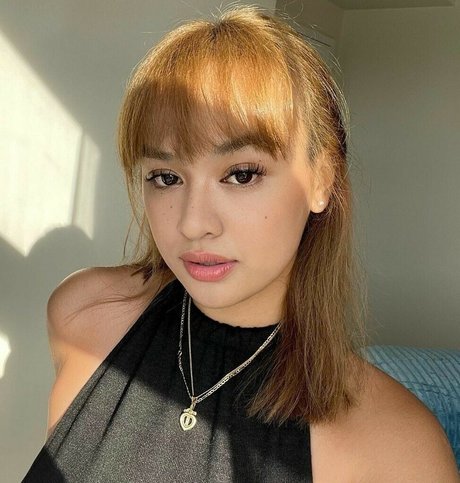 Gaile Cgeq_ top nette galerie