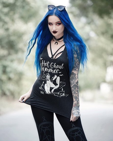 BlueAstrid top schöne bild