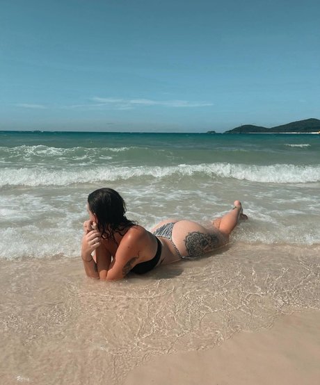 Eden MCK porno sexy bild