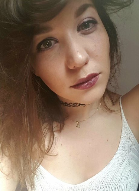 Aayley model hübsche bild