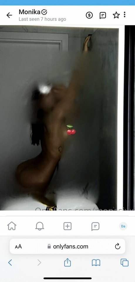 monasixx nacktheit sexy fotos