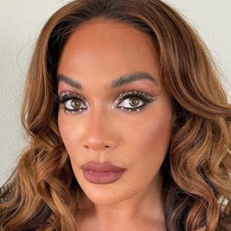 Lina Fanene porno hübsche galerie