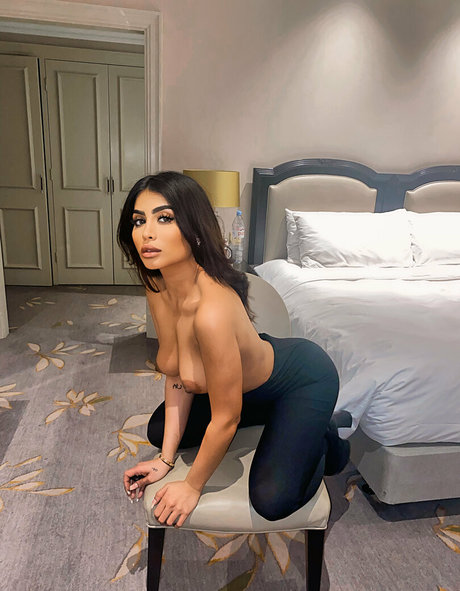 so petrov sexy hd bild