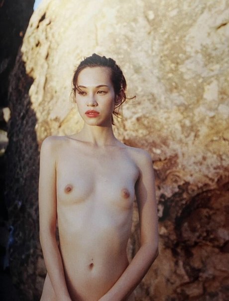 Kiko Mizuhara exklusive nacktheit galerie