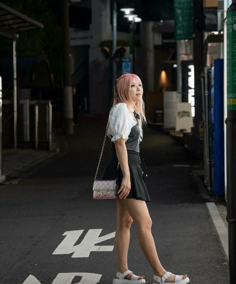 Yvonneflinetv heiße nackte galerie