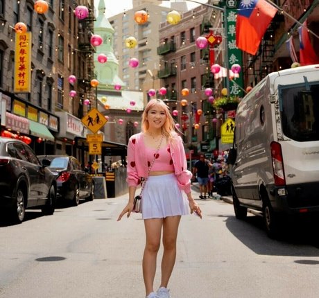 Yvonneflinetv kunst nackten fotos