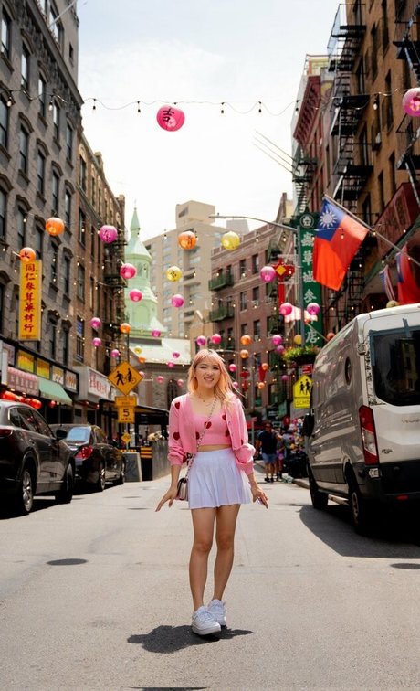 Yvonneflinetv model xxx galerien