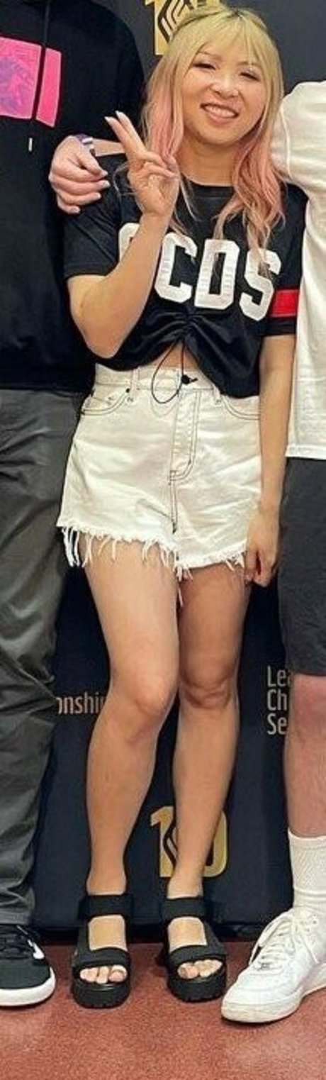 Yvonneflinetv sexy hübsche galerie