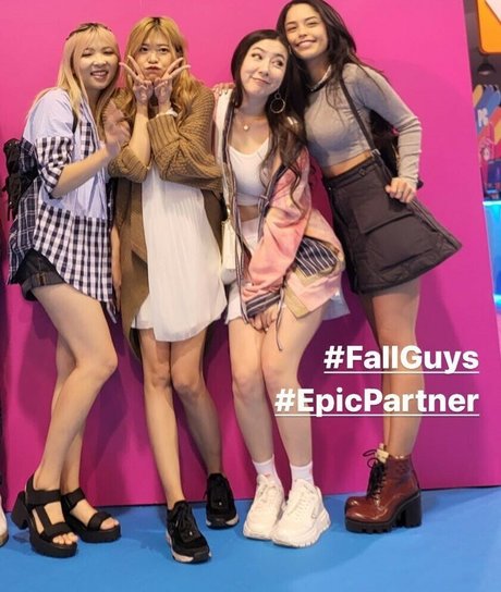 Yvonneflinetv freie nackte archiv