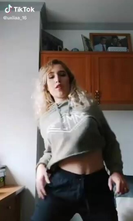 amateur-dreier onlyfans nacktheit akt foto