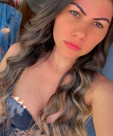 Luci Batista exklusive sexy fotos