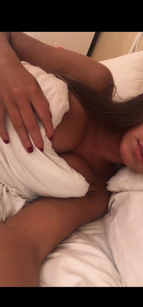 Zara McDermott xxx pornografische foto