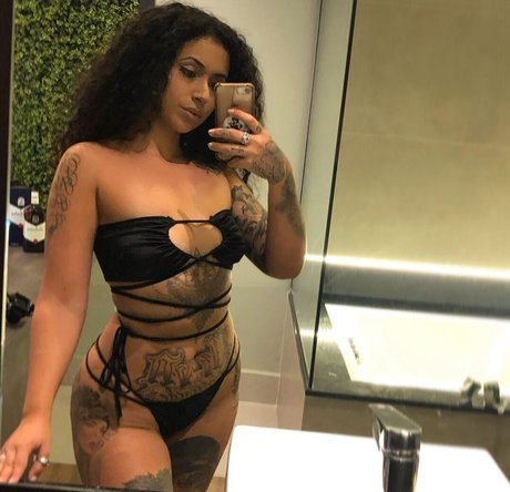 Kristen Kihara hübsche pornostar fotos