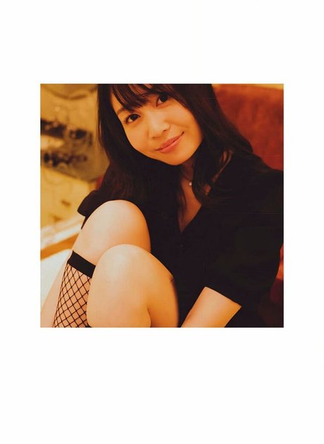 Aika Yumeno nackt pornografische bilder