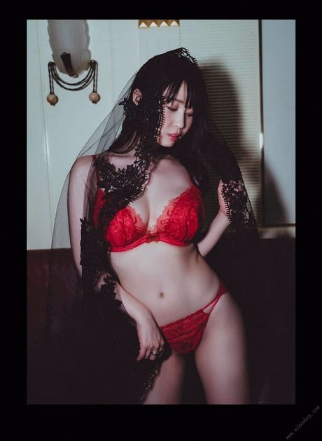 Aika Yumeno nacktheit hübsche foto