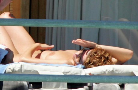 Natasha Kaplinsky Profilbild