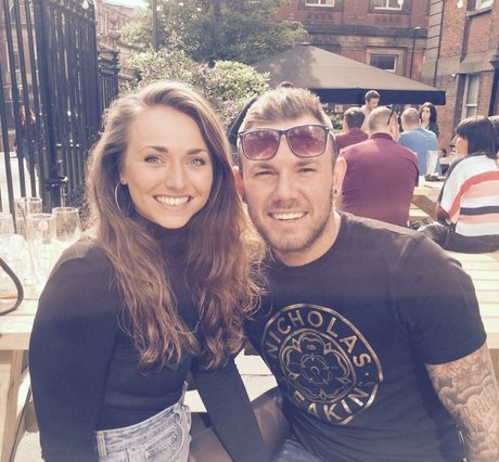 Charis Lister porno schöne galerien