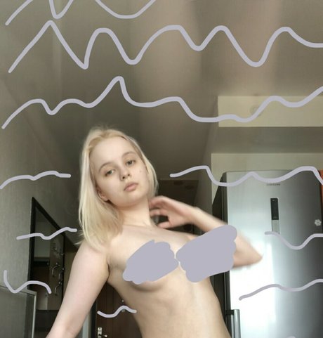 Fukujue nackt exklusive bild