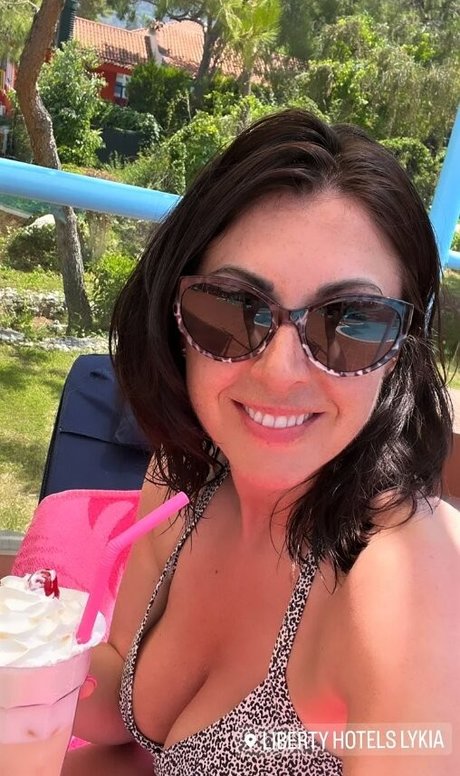 Gemma Longworth schöne nette galerie